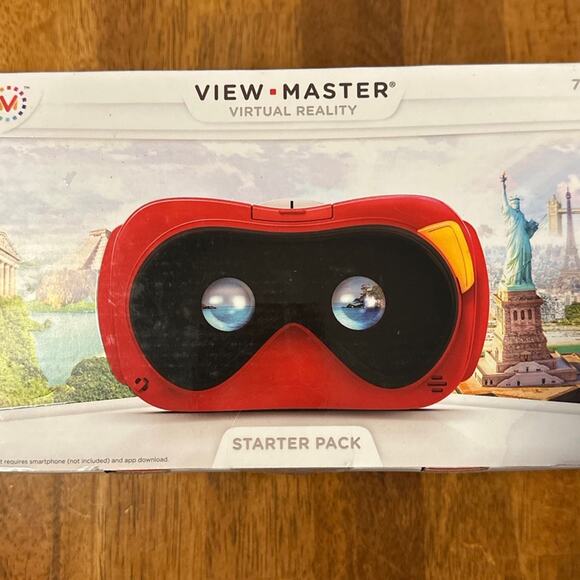 View Master Virtual Reality Starter Pack with Space - Picture 2 of 5